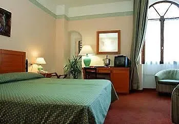 Hotel Botticelli Florence 4*,